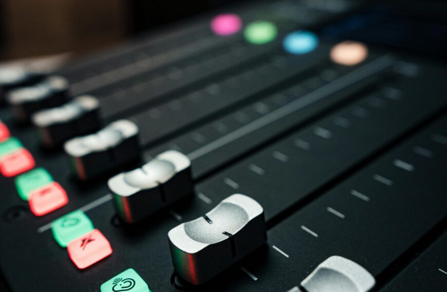 RODECaster Alternative: How I Ditched RODECaster Pro 2