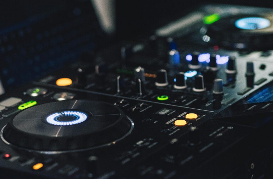 Best Analog Mixer: Don’t Buy Until You Read This