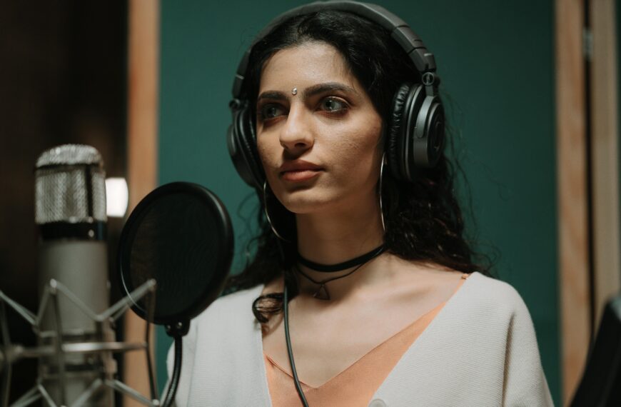 Best microphones for recording vocals: ranking top 7