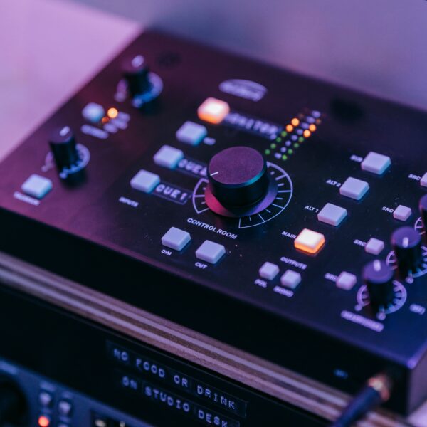 Audio Interface vs Mixer for Recording (Which Do You Need?)